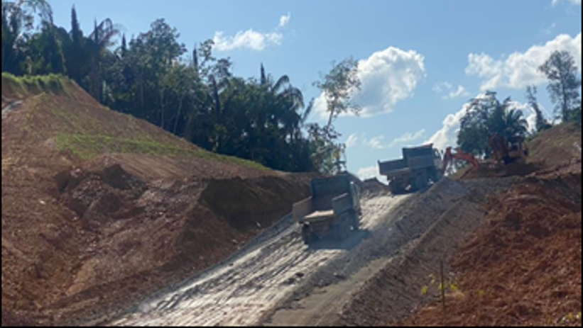 New road to Nanga Geremai, Kanowit halfway done