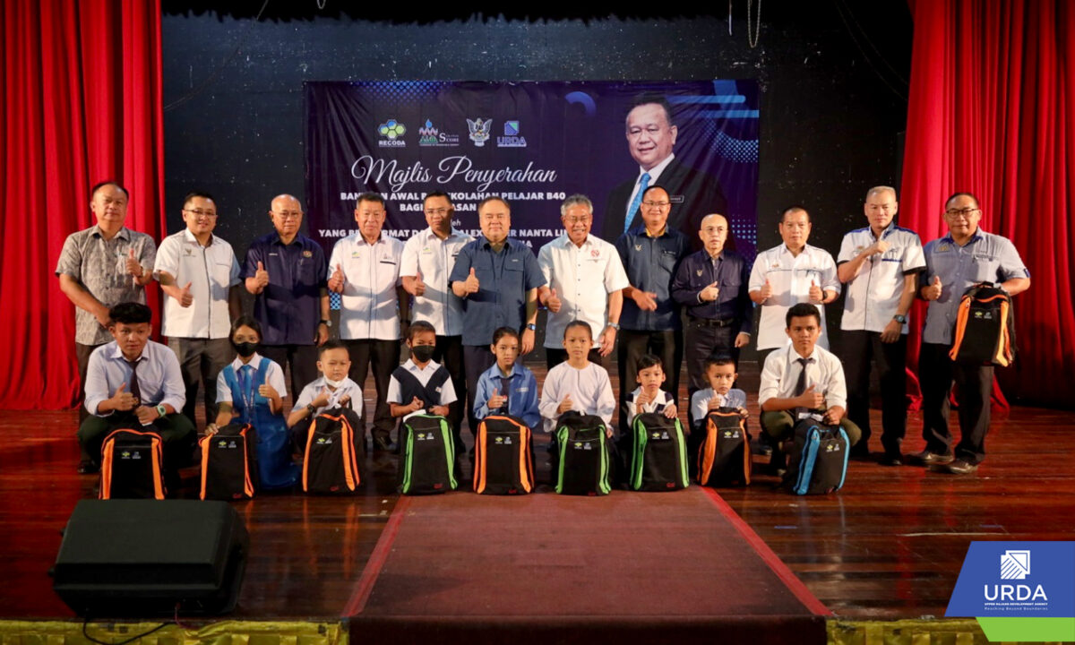 URDA empowers B40 students through school aid distribution