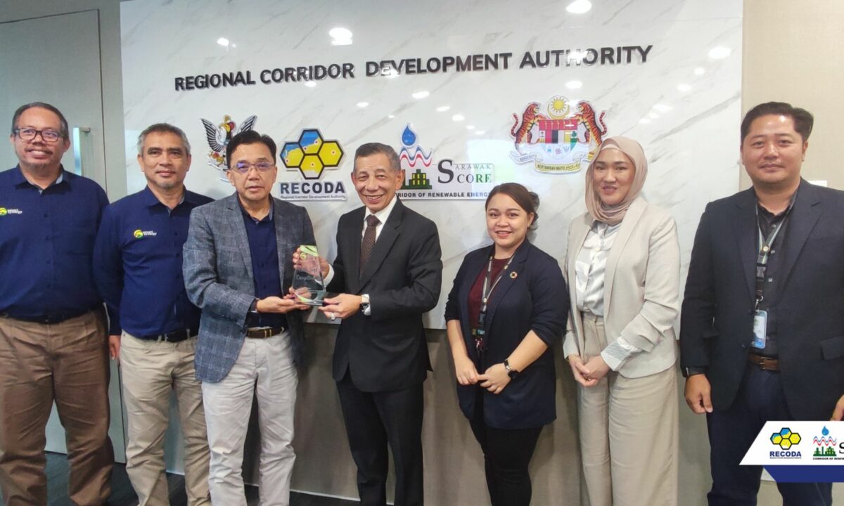 Senari Synergy Delegation Visits Our Kuching Headquarters