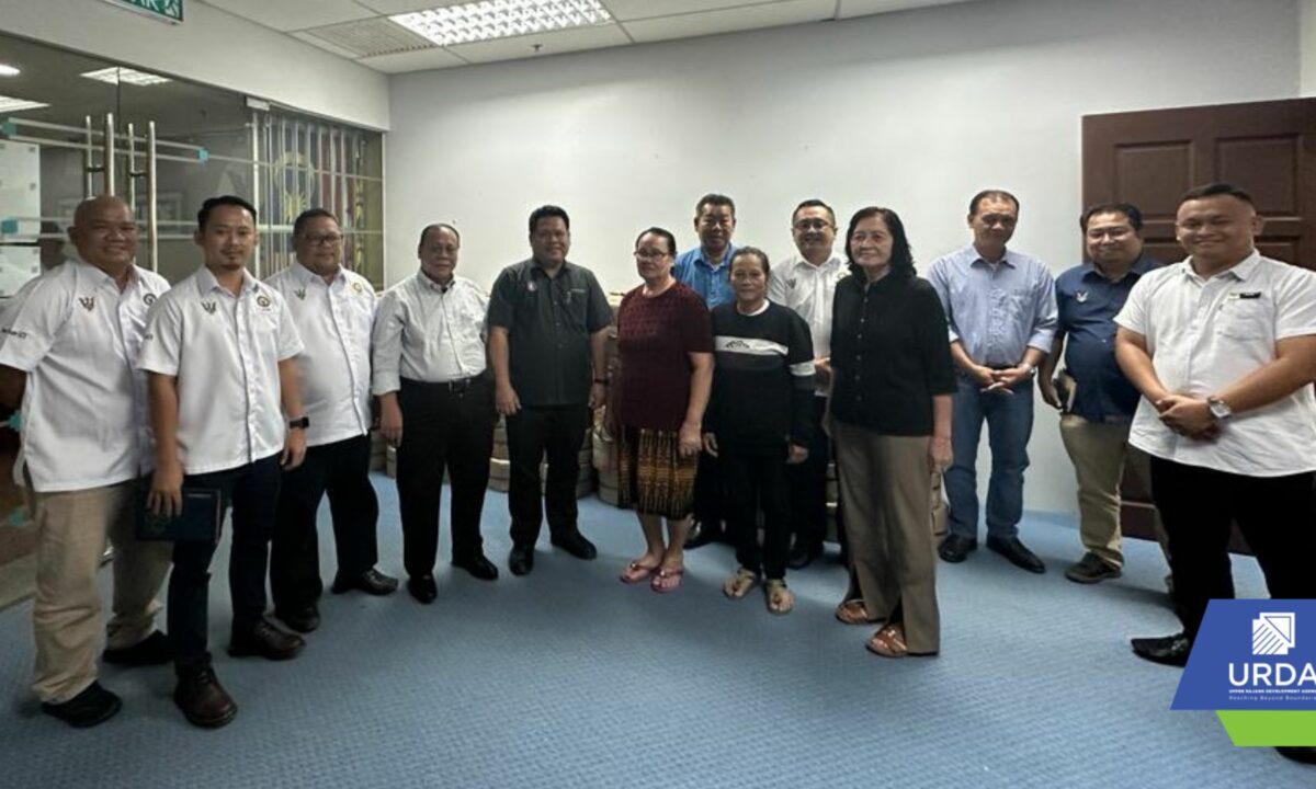 Handover Ceremony of Projek Kraftangan Membuat Tikar Tradisional in Bukit Mabong, Kapit