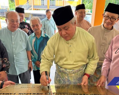 Deputy Premier Launches New Education Facilities in Remote Ulu Merapok