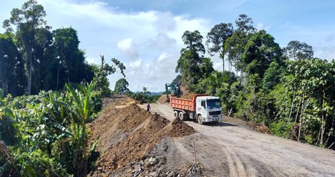 Roads within Long Lama, Long Bedian to be improved