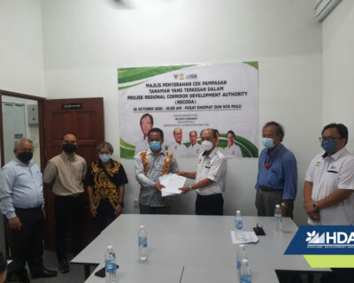 HDA Deputy Chairman hands out crop compensation cheques in Miri