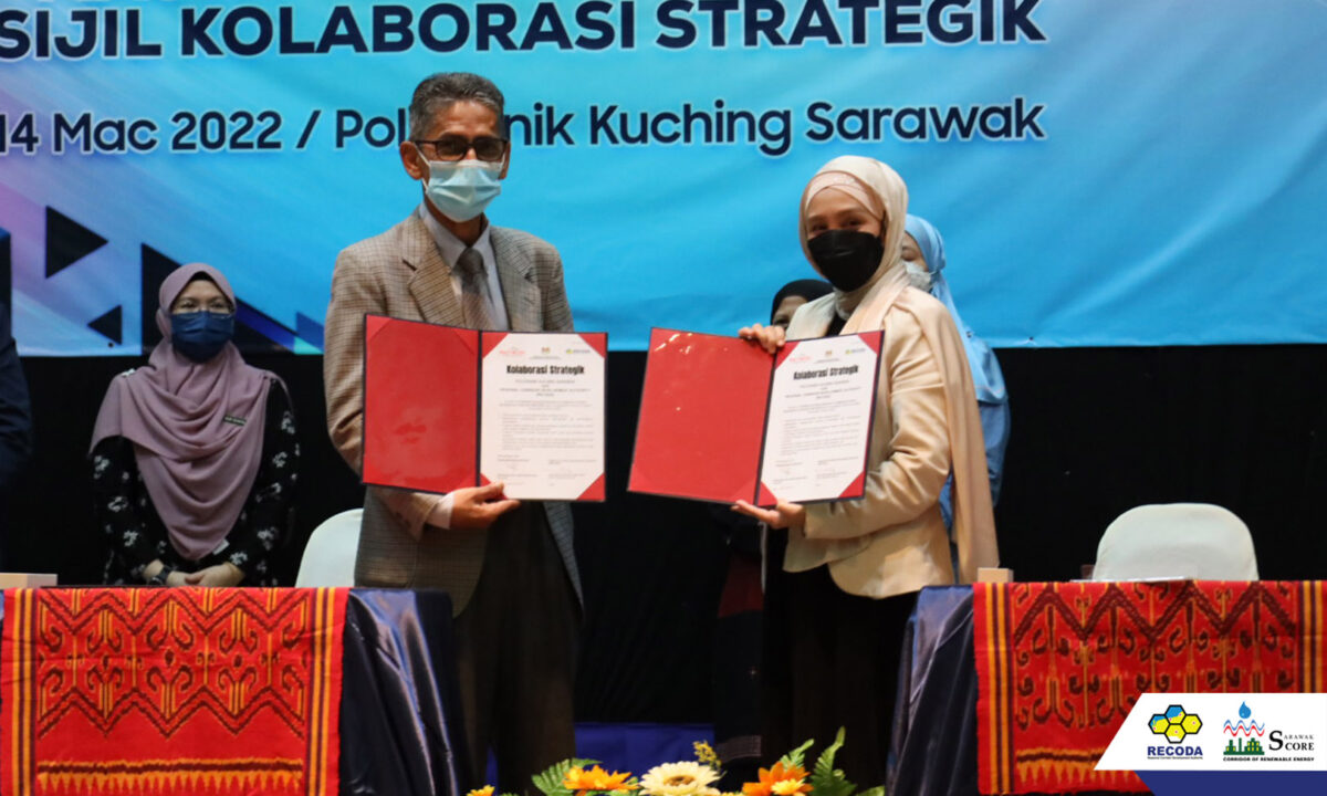 RECODA signs Certificate of Strategic Collaboration with Politeknik Kuching