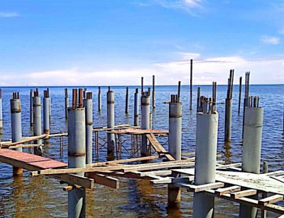 Concrete stumps for Kampung Punang Floating Mosque in place