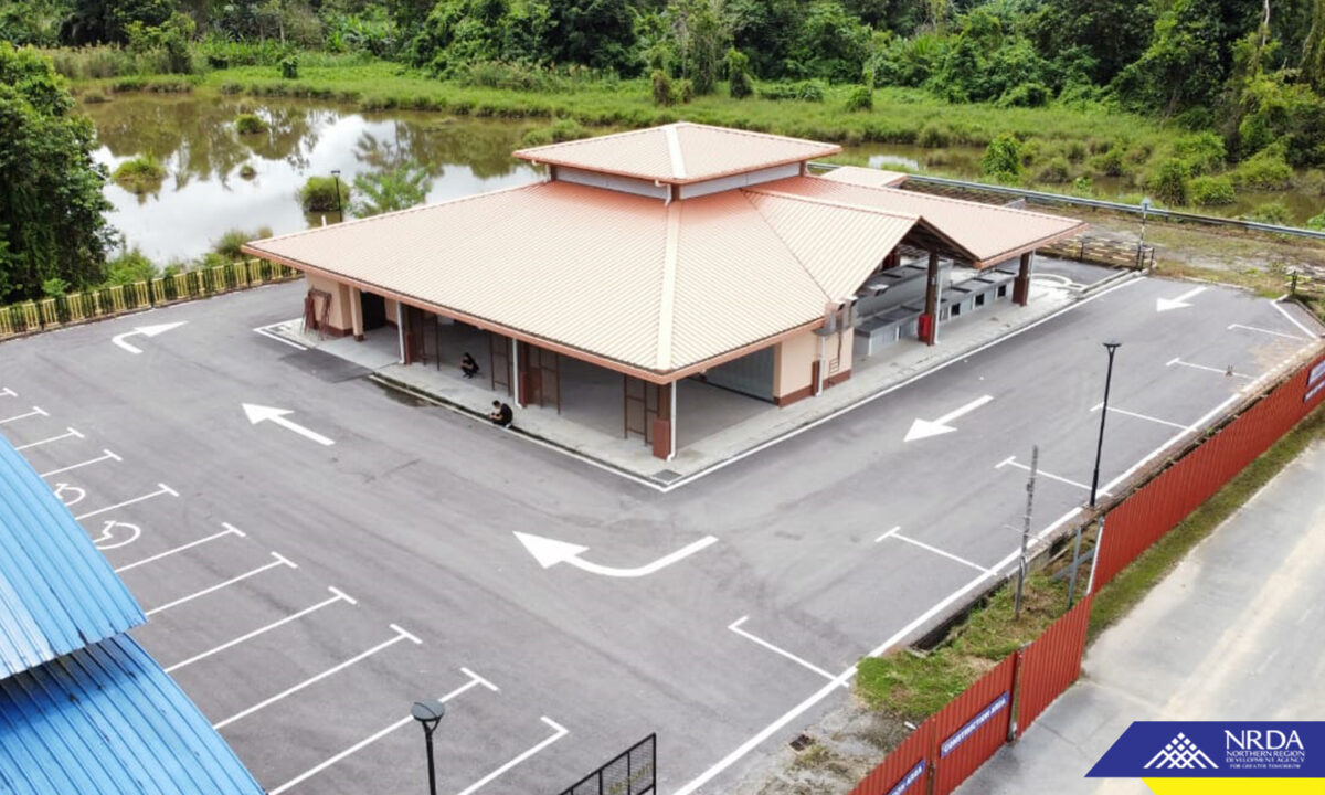 New Anjung Usahawan building in Danau, Mendamit completed