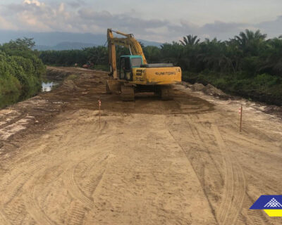 Construction of proposed new road from Kpg Noor Islam to Kuala Lawas ferry point in progress