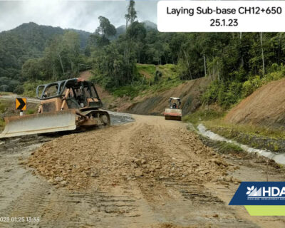 Construction on road from Long Banga junction to Pa Dalih ongoing