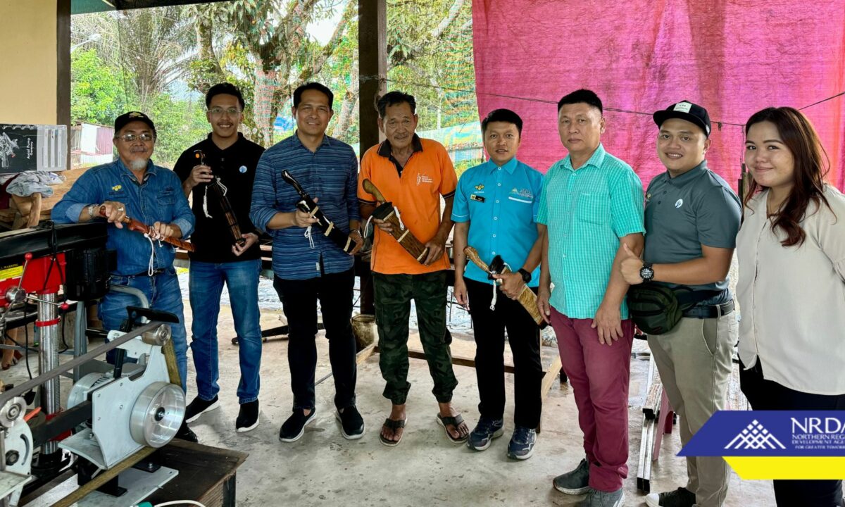 Positive Strides: Projek Industri Parang in Limbang