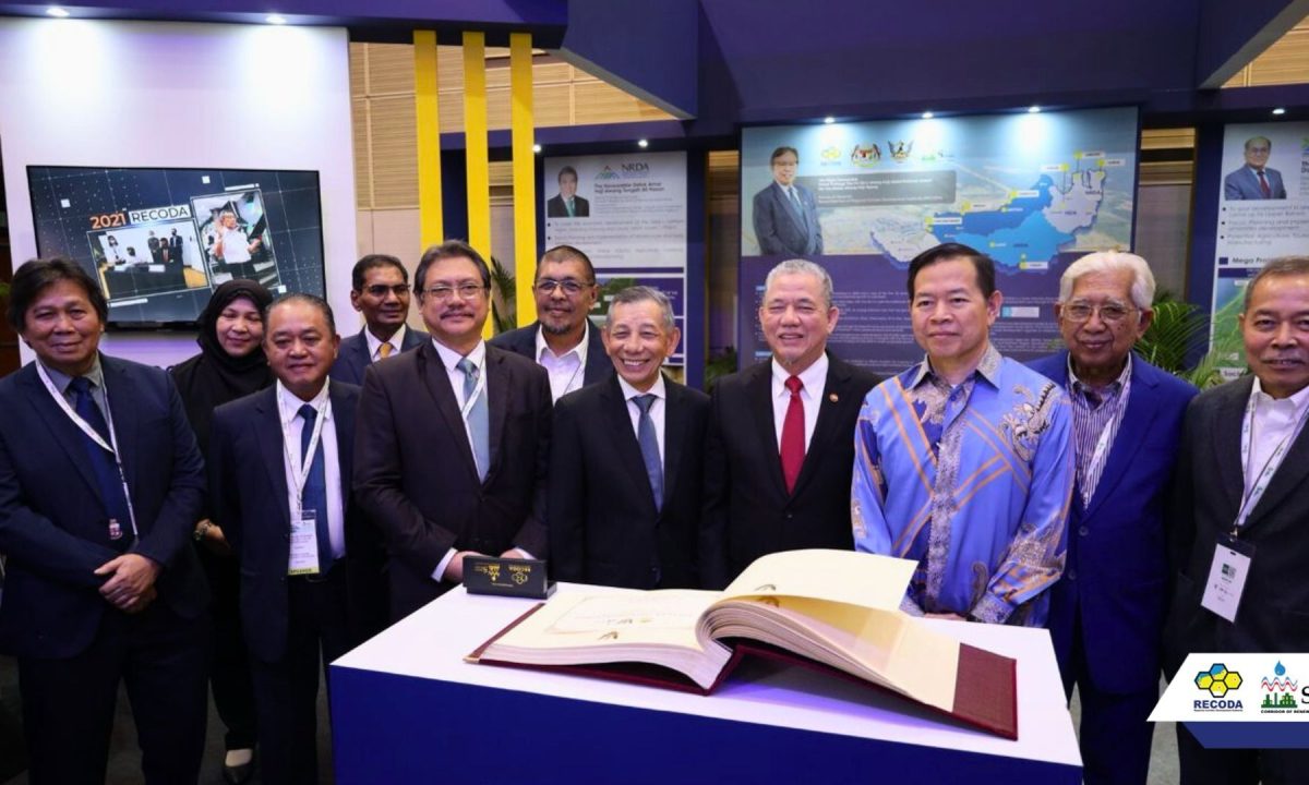 RECODA welcomes Deputy Prime Minister to RECODA’s Booth at APGH 2024