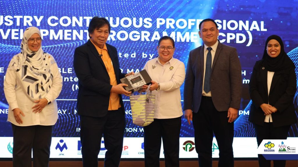 Empowering Sarawak's Workforce: iCPD Enhances Local Skills and Competitiveness